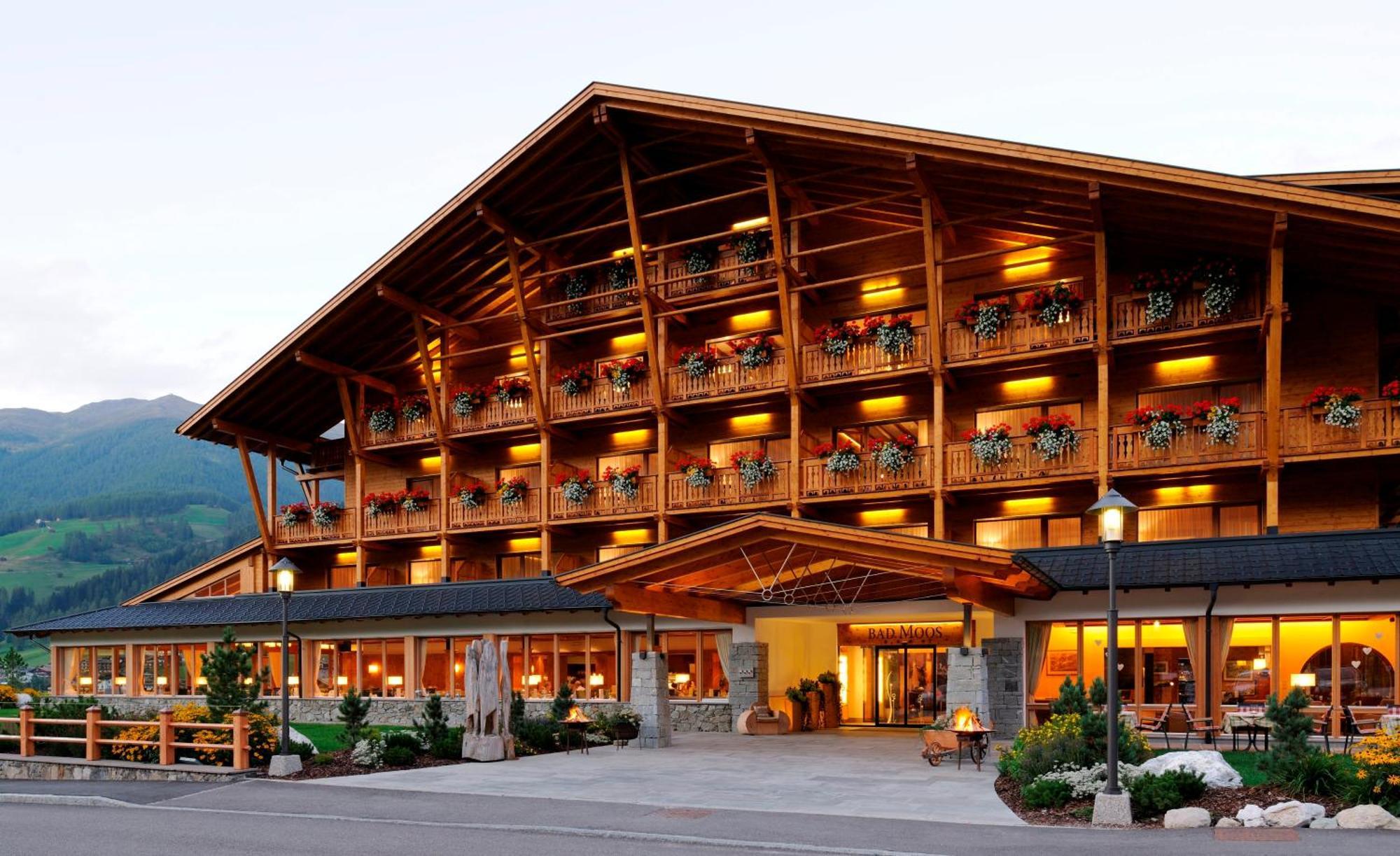 BAD MOOS - Dolomites Spa Resort Sexten Exterior foto